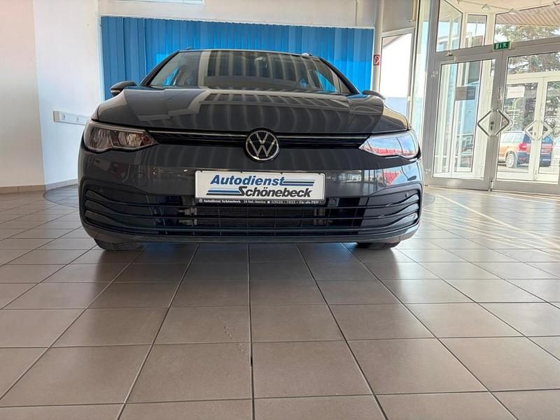 Gebraucht VW Golf VII Life 150 PS (110 kW) 2021 Kleinwagen