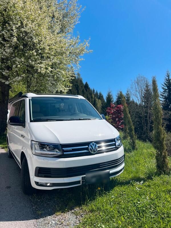 Weiß Gebraucht 2019 VW T6.1 California Van | 64.000 € - Bild 1/4
