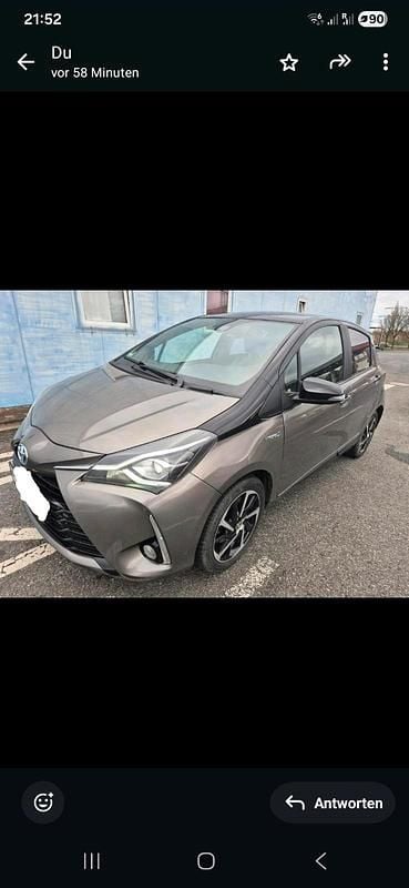 Gebraucht Toyota Yaris Hybrid 75 PS (55 kW) 2020 Braun Kleinwagen