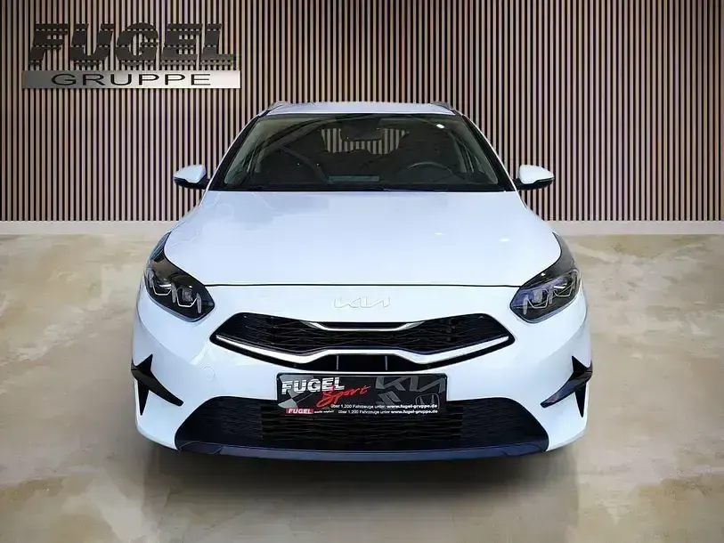 Gebraucht Kia Ceed Sportswagon 160 PS (117 kW) 2023 Weiß Kombi