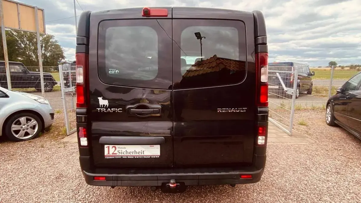 Gebraucht Renault Trafic 145 PS (106 kW) 2018 Schwarz Van / Kleinbus