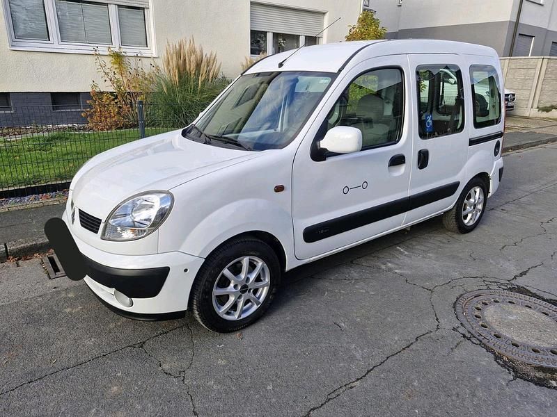 Weiß Gebraucht 2003 Renault Kangoo Van / Kleinbus | 8.990 € - Bild 1/4