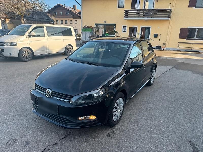 Gebraucht VW Polo 60 PS (44 kW) 2015 Schwarz Kleinwagen