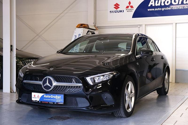 Gebraucht Mercedes A220 190 PS (139 kW) 2019 Schwarz Limousine