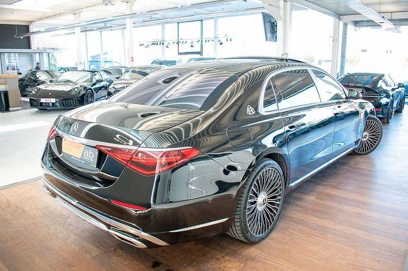 Gebraucht Mercedes S680 Maybach 612 PS (450 kW) 2023 Schwarz Limousine