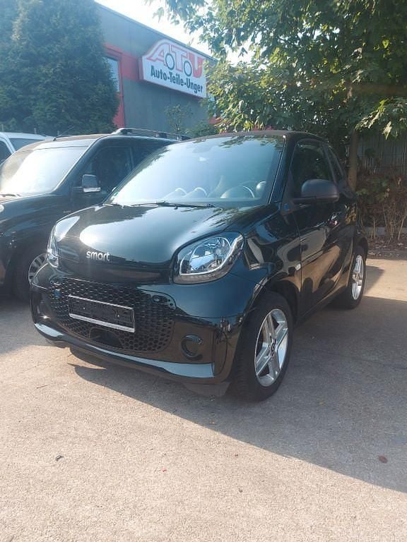 Schwarz Gebraucht 2021 Smart ForTwo Electric Drive Coupé | 5.950 € (Fairer Preis) - Bild 1/4