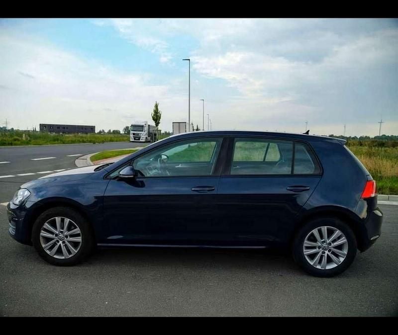 Gebraucht VW Golf VII 110 PS (80 kW) 2016 Blau Limousine