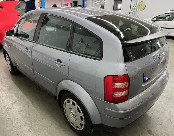 Occasion Audi A2 75 ch (55 kW) 2004 Argent Citadine
