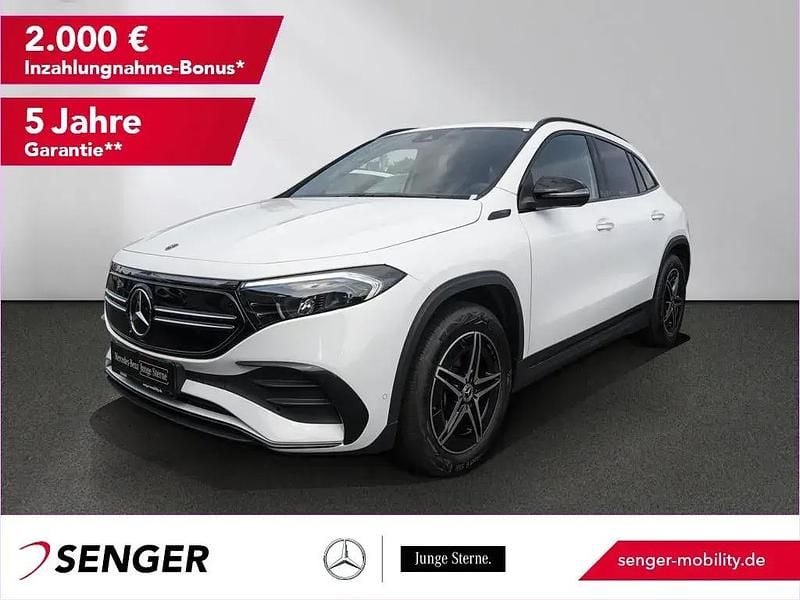 Weiß Gebraucht 2021 Mercedes EQA250 AMG line SUV | 31.600 € (Fairer Preis) - Bild 1/1