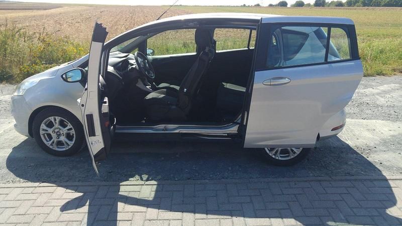 Silber Gebraucht 2013 Ford B-MAX Van / Kleinbus | 4.550 € (Superpreis) - Bild 1/4