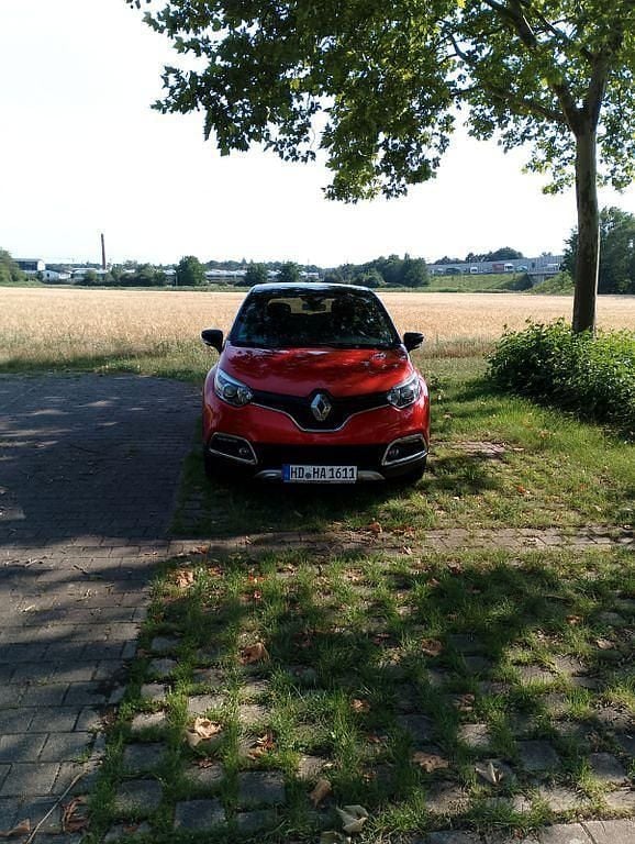 Gebraucht Renault Captur Luxe 120 PS (88 kW) 2015 Rot SUV