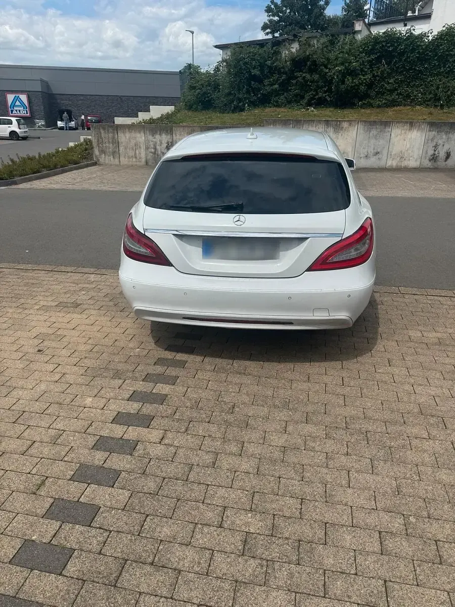 Gebraucht Mercedes CLS350 265 PS (194 kW) 2013 Weiß Coupé