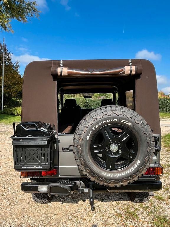 Grau Gebraucht 1994 Mercedes G230 SUV | 79.900 € - Bild 1/4