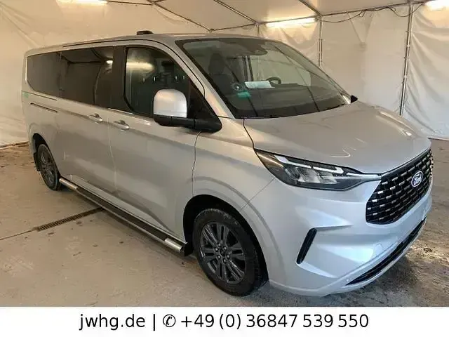 Używany Ford Tourneo Custom Titanium 2024 Szary Van