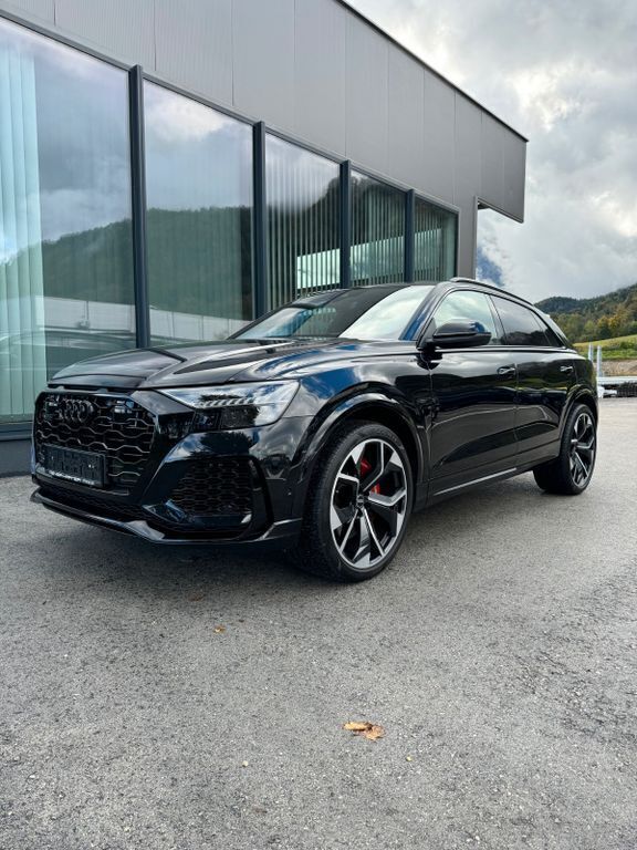 Schwarz Gebraucht 2021 Audi RS Q8 Sport SUV | 100.912 € (Fairer Preis) - Bild 1/4