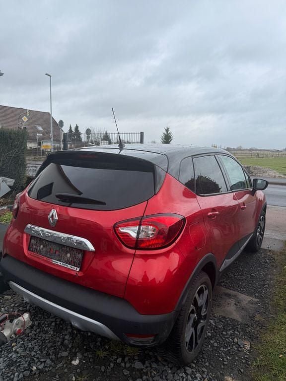 Gebraucht Renault Captur Experience 118 PS (86 kW) 2017 Rot SUV
