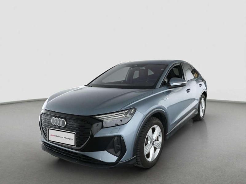 Gebraucht Audi Q4 e-tron S-Line 210 kW (286 PS) 2024 Geysirblau metallic SUV