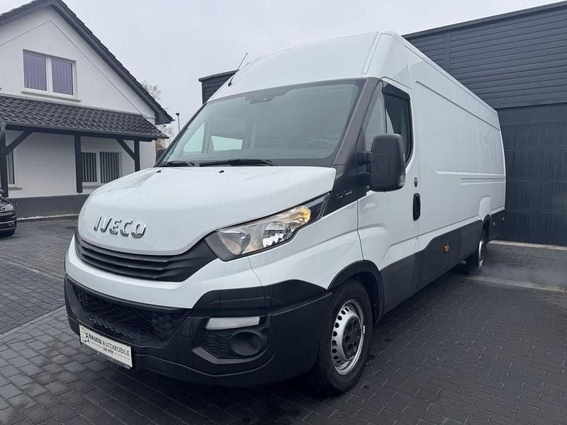 White ic 194 Gebraucht 2019 Iveco Daily Van | 17.969 € (Guter Preis) - Bild 1/4