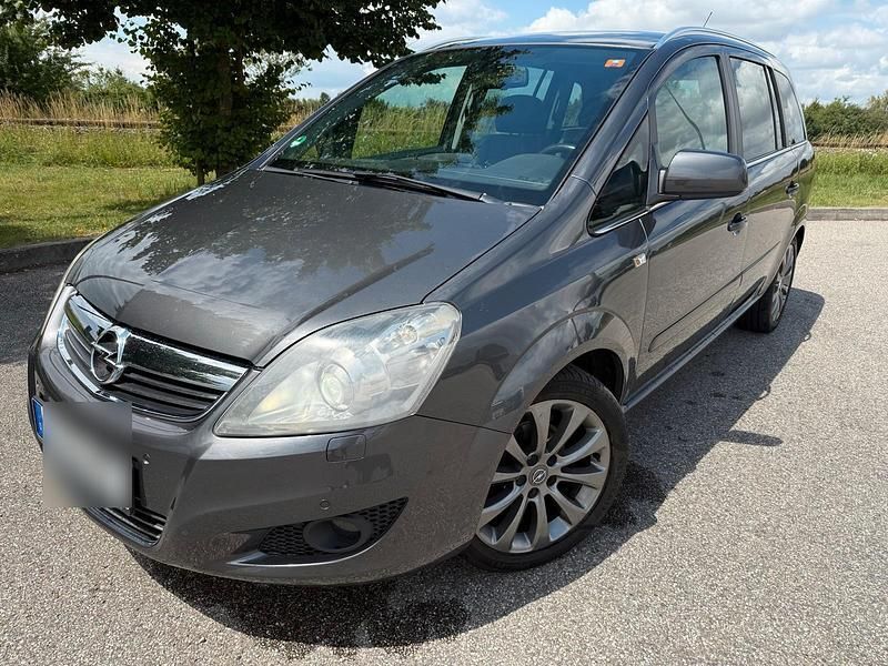 Grau Gebraucht 2010 Opel Zafira Van / Kleinbus | 3.600 € (Fairer Preis) - Bild 1/4