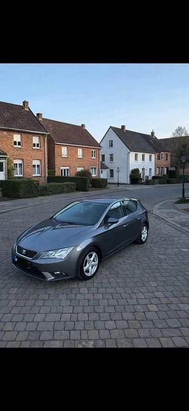 Gebraucht Seat Leon 122 PS (89 kW) 2013 Grau Limousine
