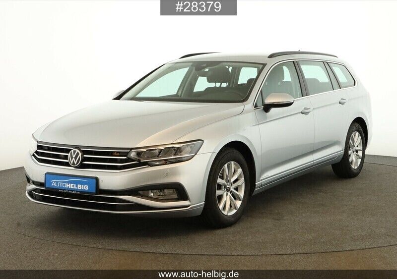 Gebraucht VW Passat Business 150 PS (110 kW) 2022 Scale silver metallic Kombi
