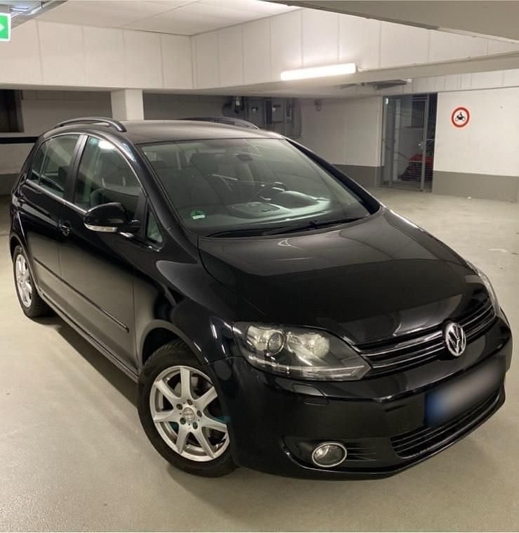 Schwarz Gebraucht 2009 VW Golf Plus Comfortline Van / Kleinbus | 5.250 € (Fairer Preis) - Bild 1/4