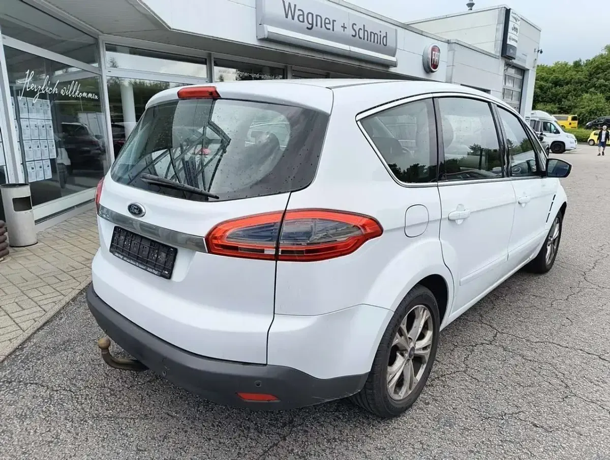 Gebraucht Ford S-MAX Titanium 163 PS (119 kW) 2011 Weiß Van / Kleinbus