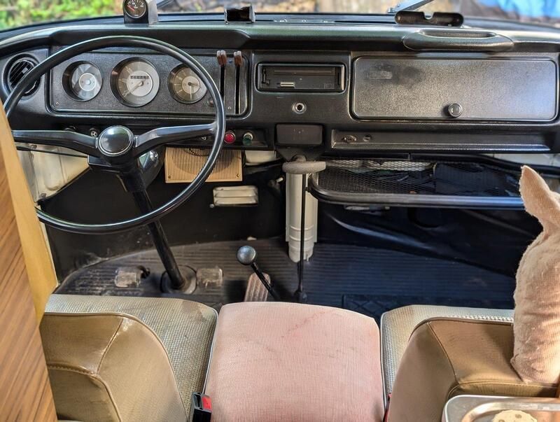 Weiß Gebraucht 1972 VW T2 Van | 28.000 € - Bild 1/4