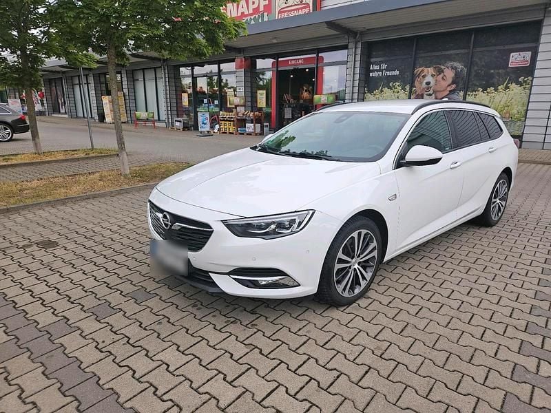 Second-hand Opel Insignia 170 CP (125 kW) 2018 Alb Break