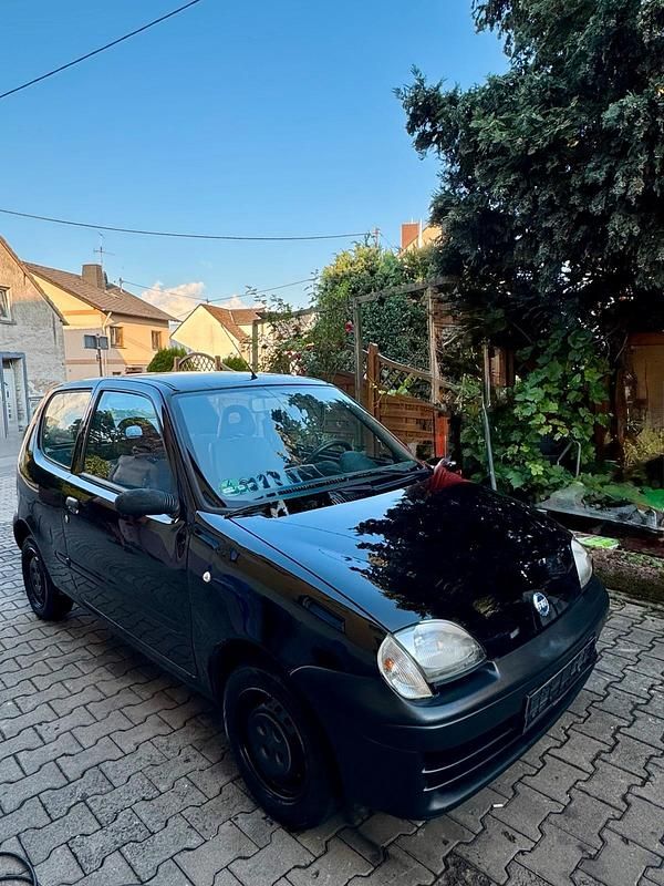 Schwarz Gebraucht 2001 Fiat Seicento Kleinwagen | 399 € (Superpreis) - Bild 1/3