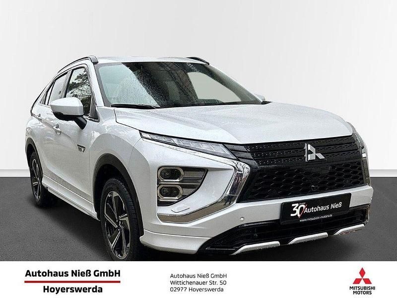 Weiß Gebraucht 2024 Mitsubishi Eclipse Cross SUV | 30.990 € (Fairer Preis) - Bild 1/4