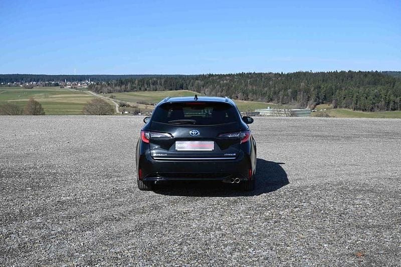 Gebraucht Toyota Corolla Team 184 PS (135 kW) 2023 Schwarz Kombi
