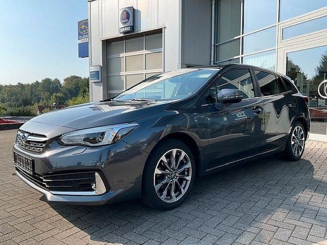 Grau Gebraucht 2023 Subaru Impreza Exclusive+ Limousine | 25.900 € (Etwas zu teuer) - Bild 1/4
