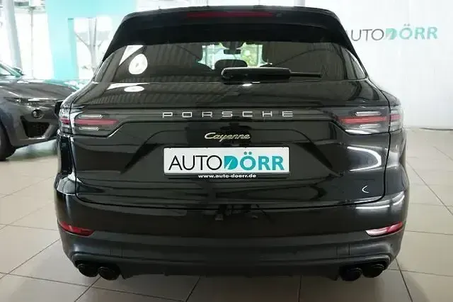 Używany Porsche Cayenne 470 KM (345 kW) 2023 Czarny SUV