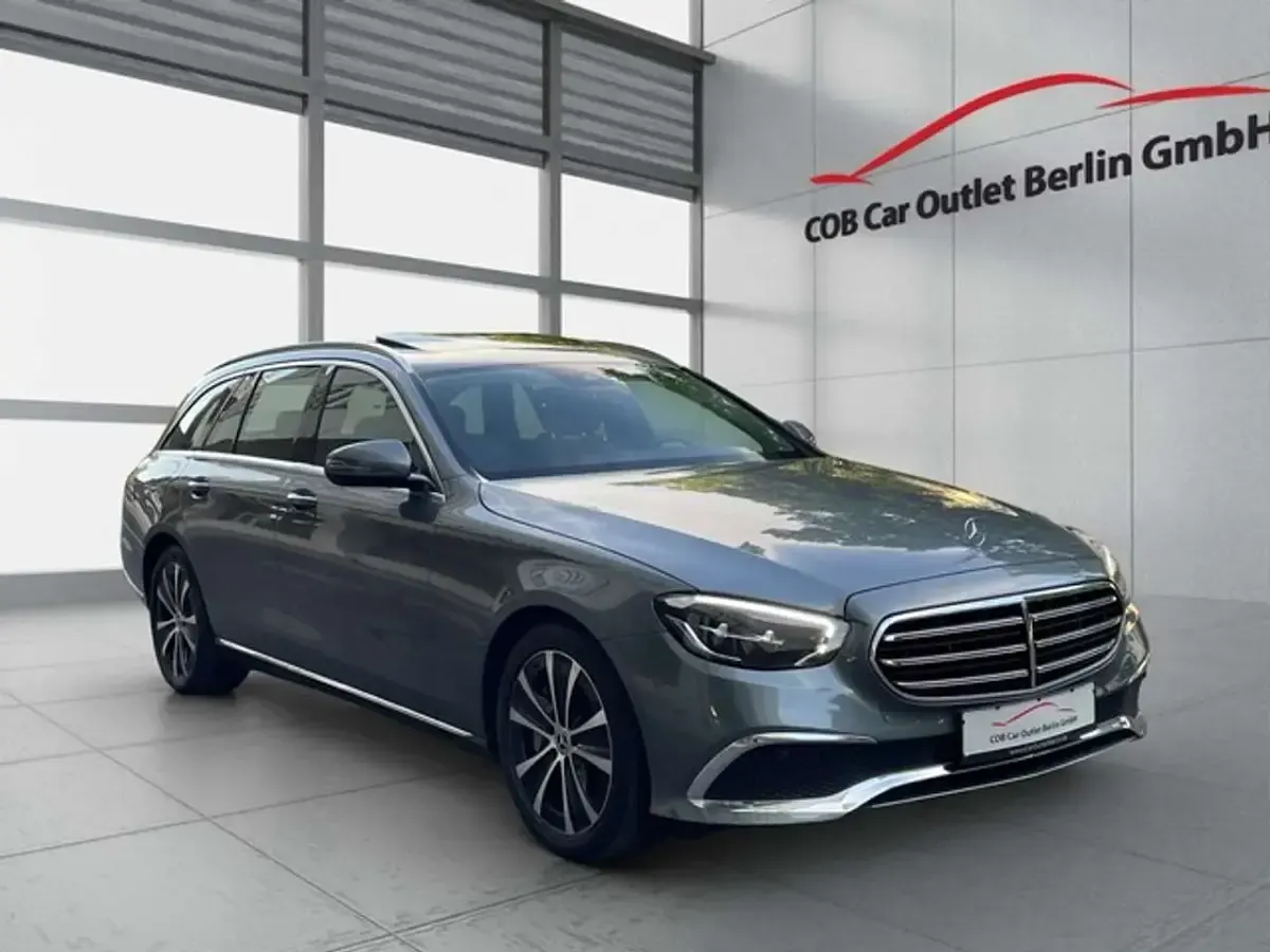 Gebraucht Mercedes E400 Exclusive 330 PS (242 kW) 2022 Grau Limousine
