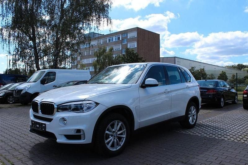 Weiß Gebraucht 2017 BMW X5 SUV | 32.700 € (Etwas zu teuer) - Bild 1/4