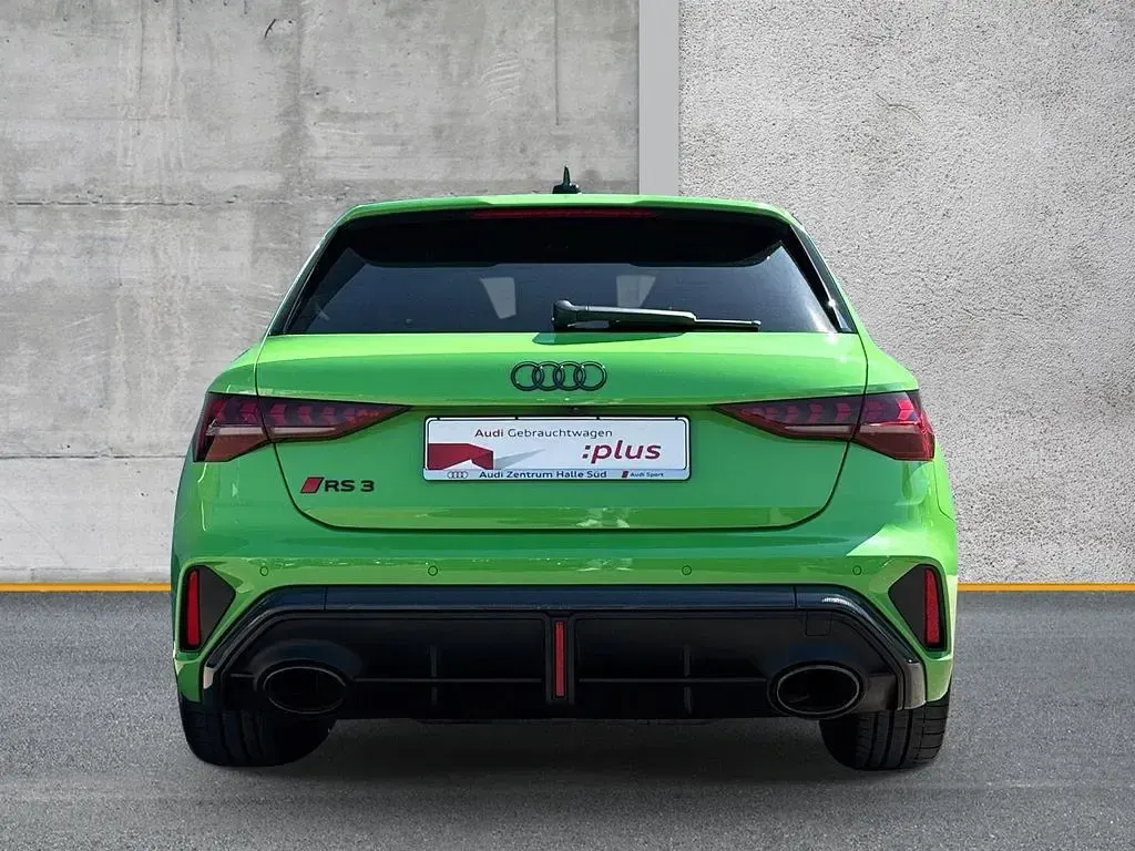 Gebraucht Audi RS3 Sport 400 PS (294 kW) 2024 Außenfarbe: Limousine