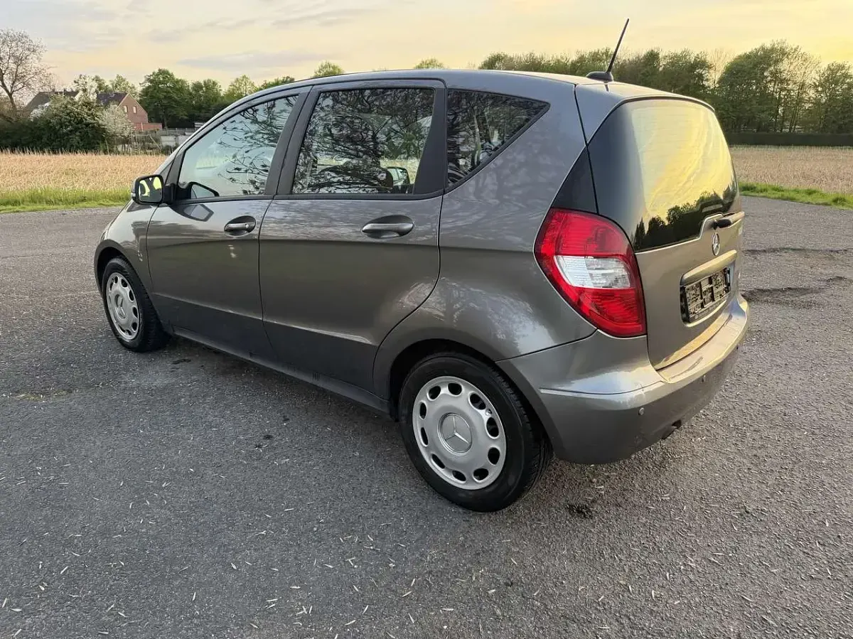 Brugt Mercedes A150 Elegance 95 HK (69 kW) 2009 Grå Sedan