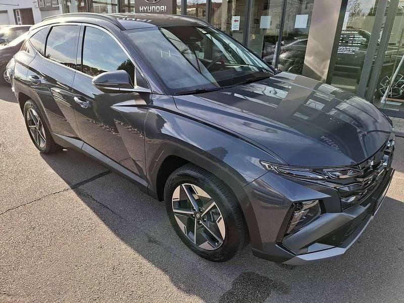 Gebraucht Hyundai Tucson Trend 136 PS (100 kW) 2024 Ecotronic grey mineraleffekt SUV