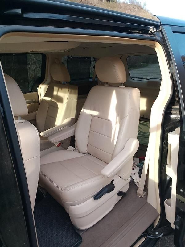 Gebraucht VW Routan 257 PS (189 kW) 2009 Schwarz Van / Kleinbus