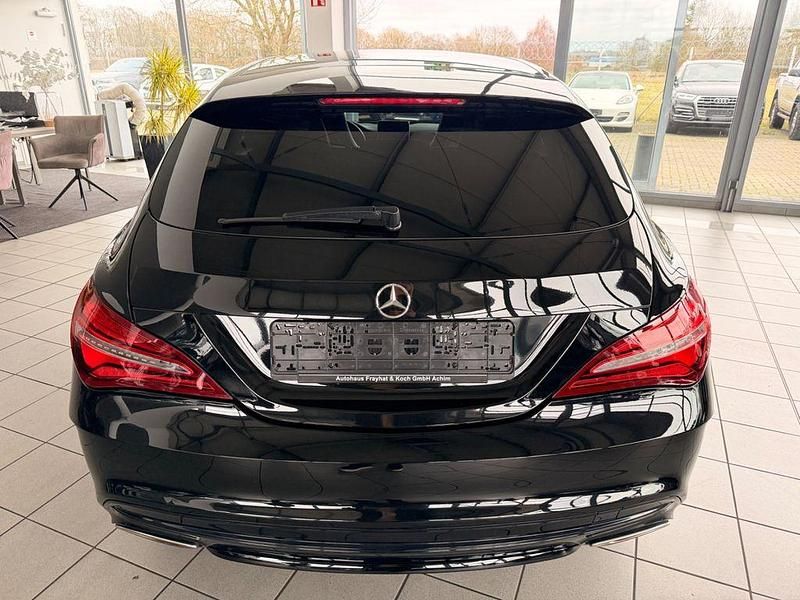 Gebraucht Mercedes CLA200 Shooting Brake AMG line 156 PS (114 kW) 2017 Schwarz Kombi