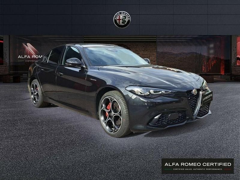 Gebraucht Alfa Romeo Giulia Veloce 280 PS (205 kW) 2025 Nero vulcano Limousine