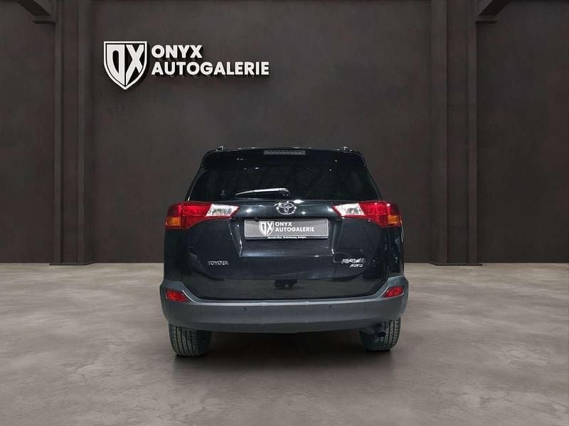 Gebraucht Toyota RAV4 151 PS (111 kW) 2015 Night time black SUV