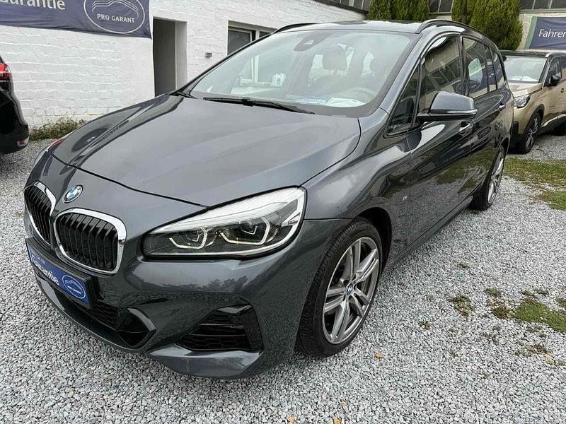 Grau Gebraucht 2018 BMW 216 Gran Tourer M Sport Van / Kleinbus | 16.997 € (Fairer Preis) - Bild 1/4
