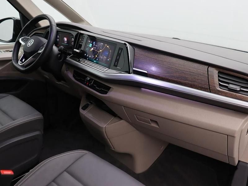 Gebraucht VW Multivan Style 177 PS (130 kW) 2025 Deep black perleffekt Van