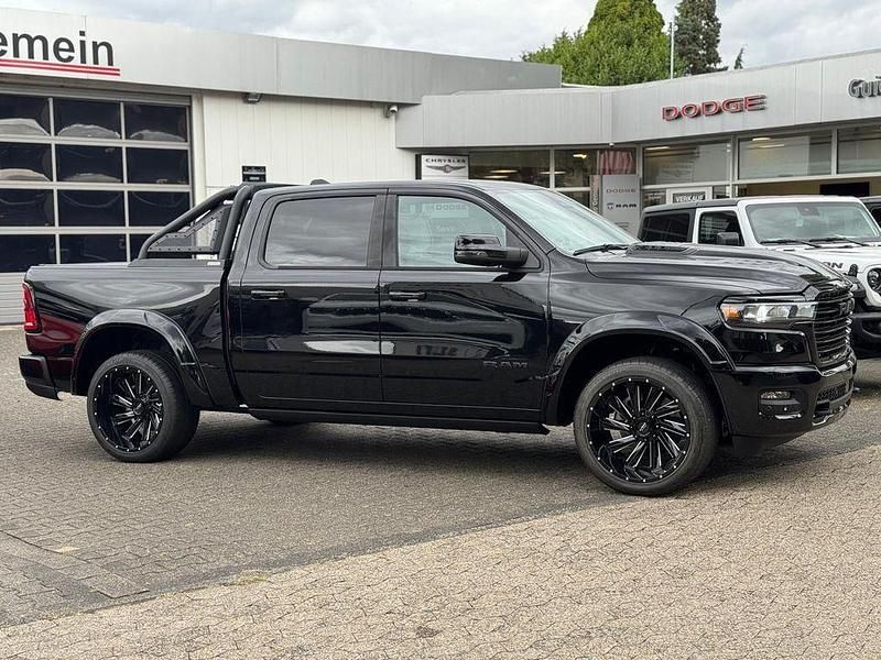 Gebraucht Dodge Ram 420 PS (308 kW) 2024 Diamond black Pickup