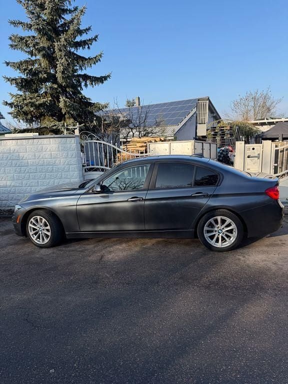 Gebraucht BMW 320 Luxury Line 184 PS (135 kW) 2019 Grau Limousine