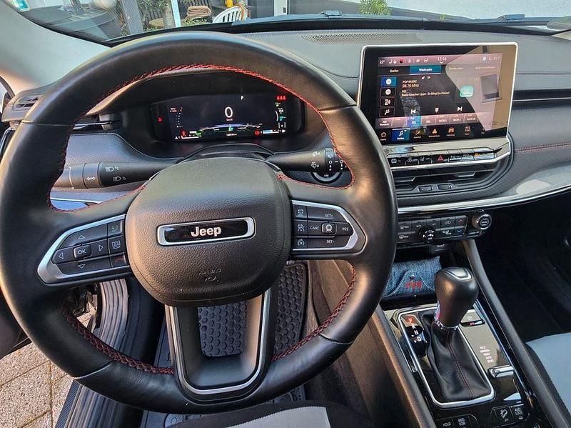 Second-hand Jeep Compass 241 CP (177 kW) 2022 Negru SUV