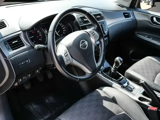 Gebraucht Nissan Pulsar 360º 116 PS (85 kW) 2018 Grau Kleinwagen