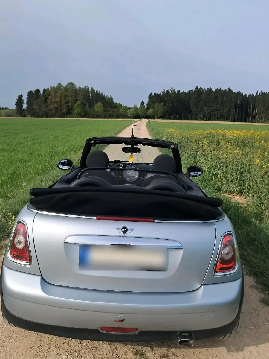 Usata Mini Cooper Cabriolet 98 CV (72 kW) 2010 Argento Cabrio